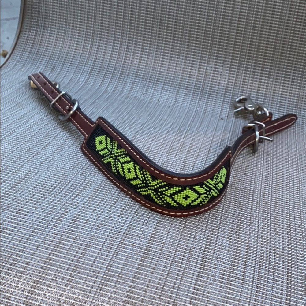 Wither strap